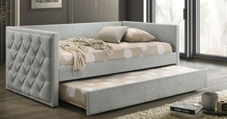Brand New Grey Twin Size Daybed w Trundle Bed