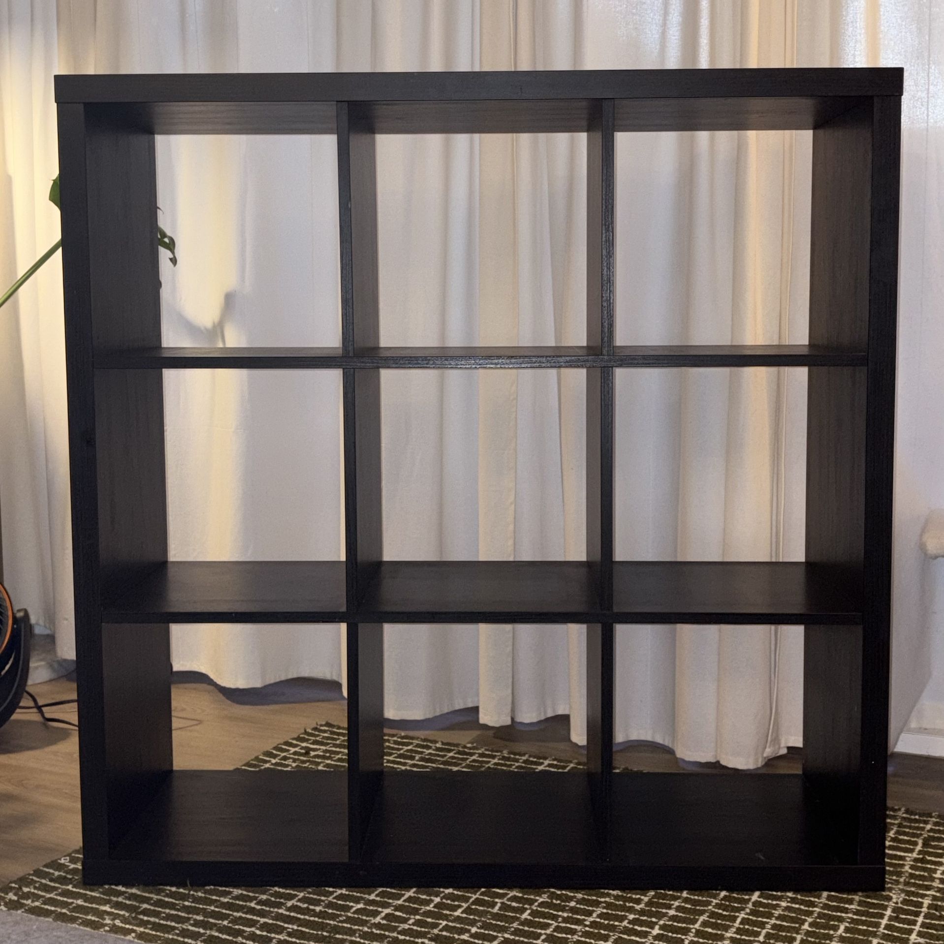 IKEA Kallax - 9 Cube