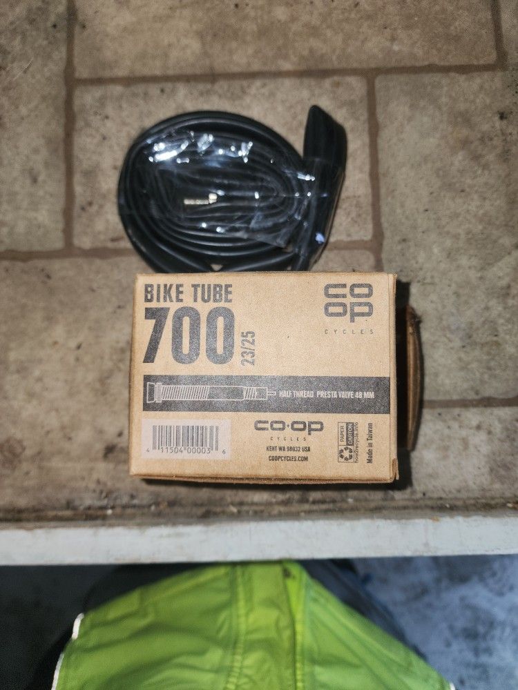 Free Co-op Cycles 23/25 700 Bike Tubes (4)