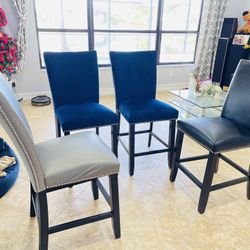 Set Of 4 Chairs