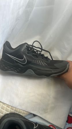 Nike Low-Top Basketball Sneakers Black