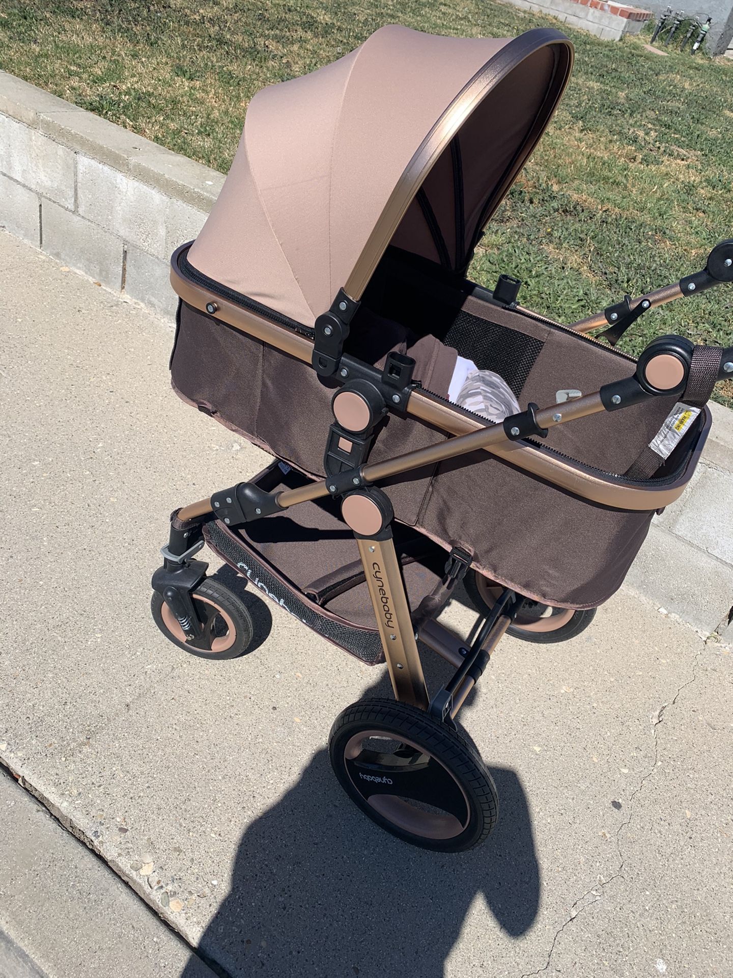 CyneBaby stroller