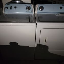 Whirlpool Electric Washer And Dryer Set 