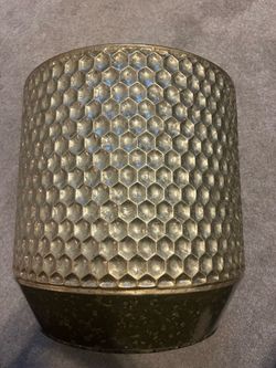 Gold Honeycomb Textured Planter