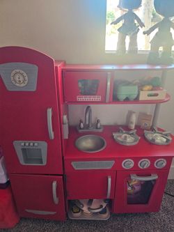 KidKraft Red Vintage Wooden Play Kitchen