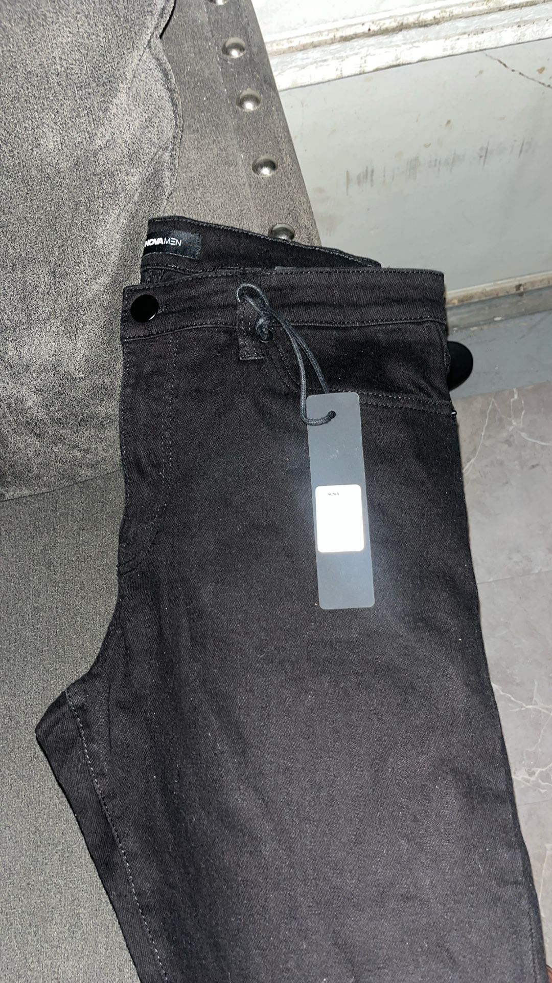 Fashion Nova Jeans (never worn)