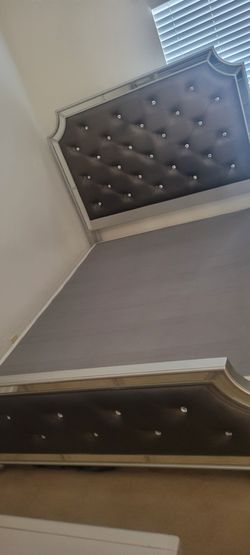 Queen bedroom Set