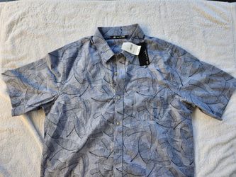 Travis Mathew Button Up Size Large