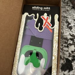 Adult Size Alien Prince From Outer Space Aria Sliding Mitt