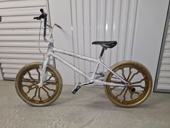 Bmx mongoose  bike