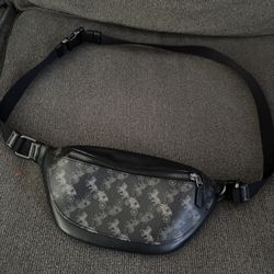 Coach Belt Bag W Horse And Carriage Print