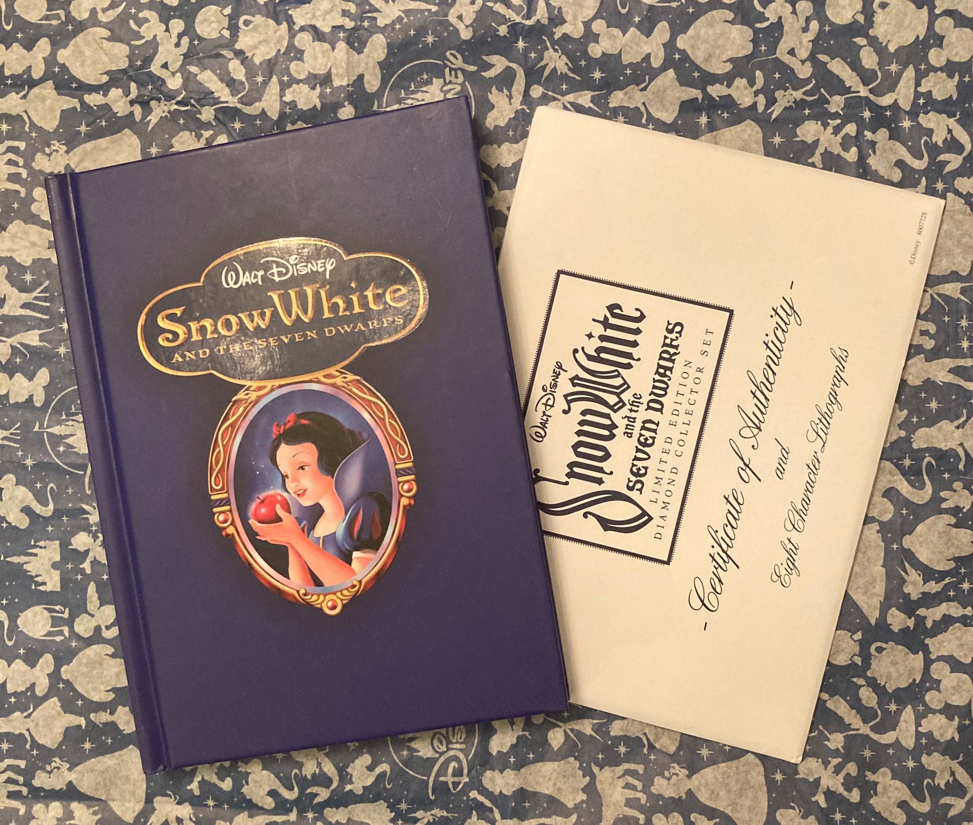 Walt Disney Snow White & The 7 Dwarfs Limited Edition Diamond Collector Book Set w/Lithographs
