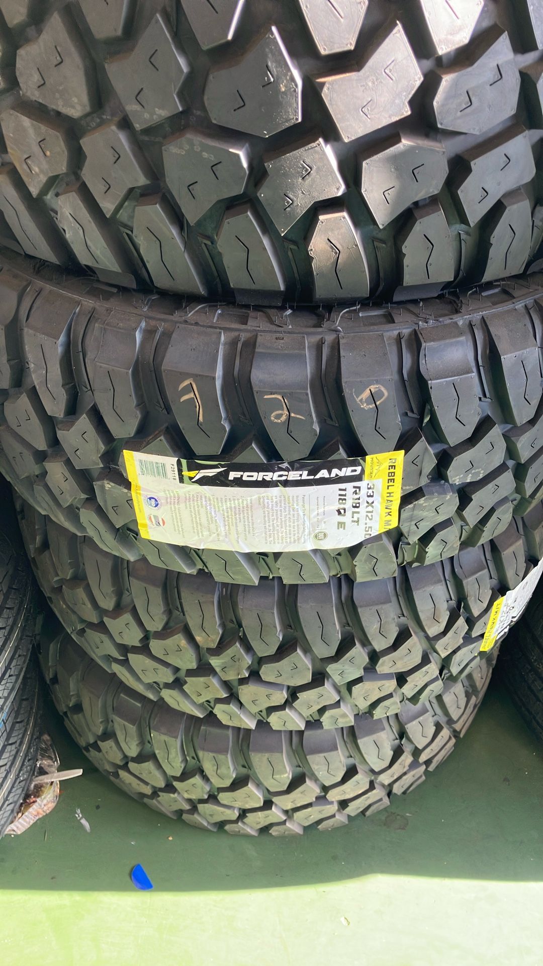 33 12 50 18