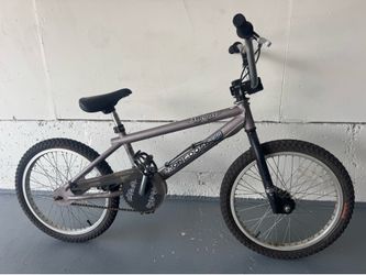 Mongoose Pro Menace 20 in BMX Bike BMX Bar 1-Speed Gray/Black