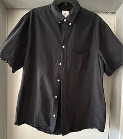 H&M short-sleeve button-down shirt