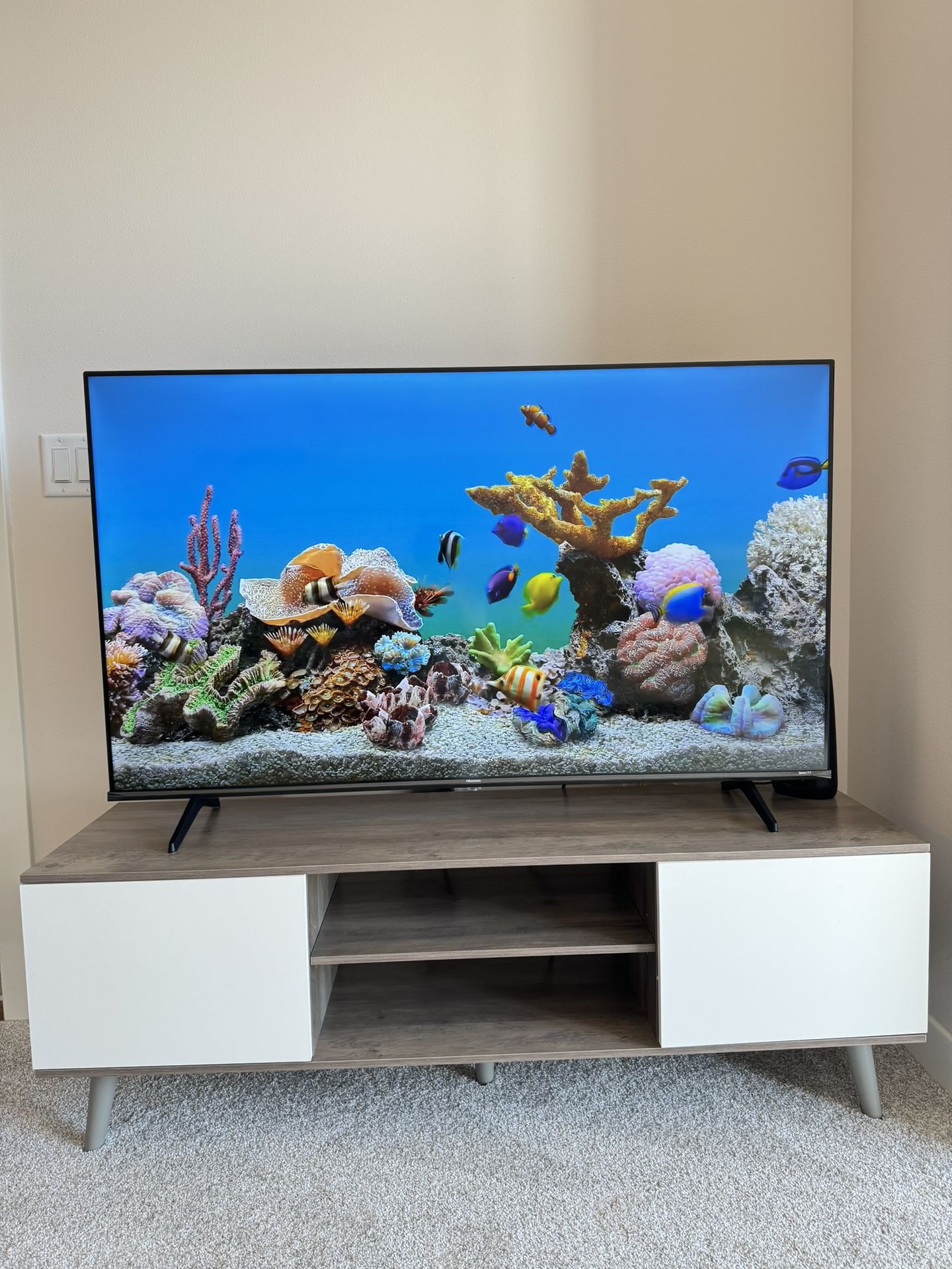 Brown and white Tv Stand