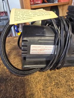 Portable air compressor