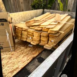 Cedar Wood 120 Pieces 🎈🎈🎈🎈🎈Fence 6ftx51/2”