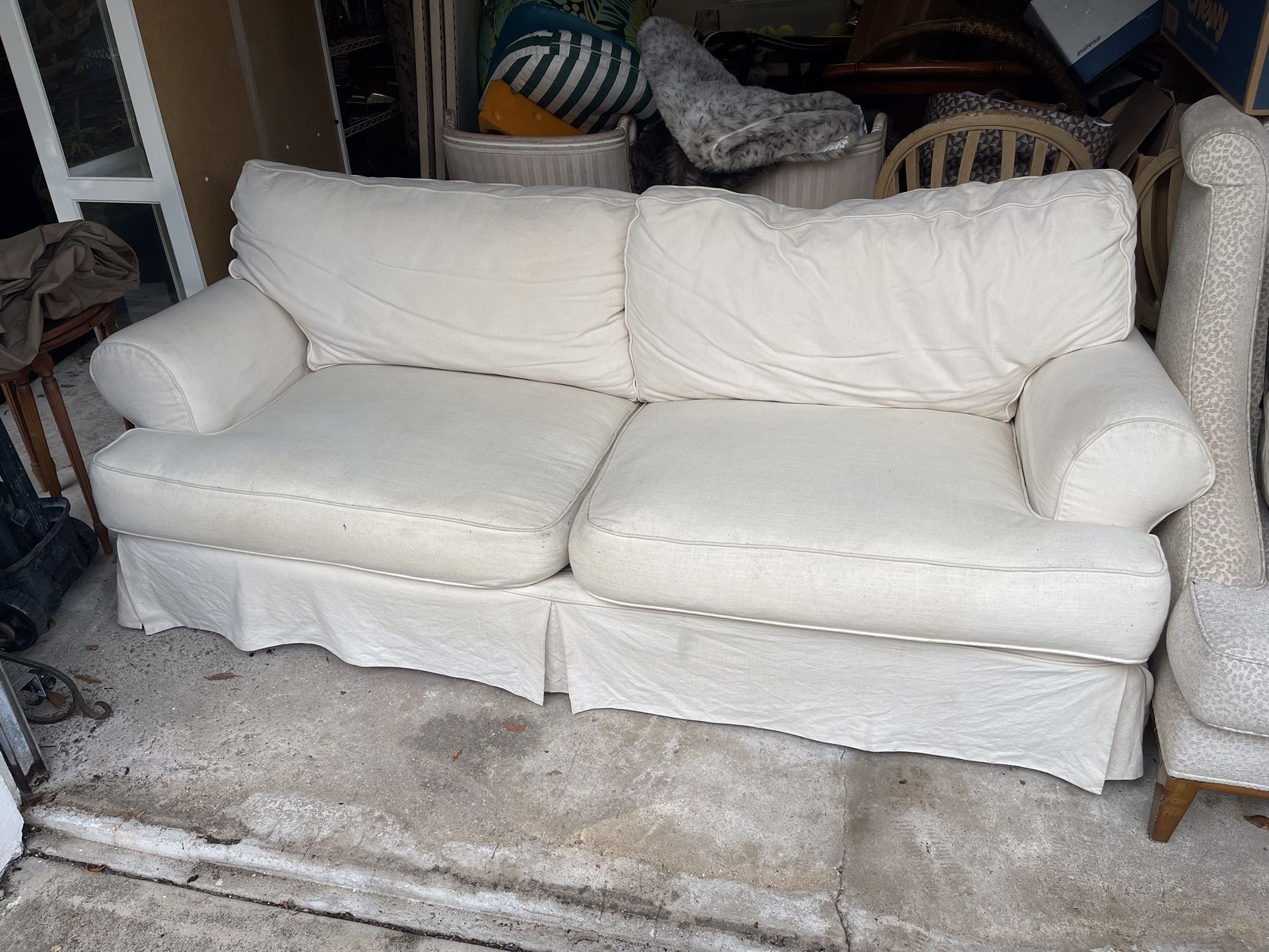 COUCH