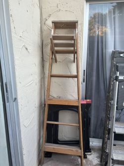 Ladder 6ft Tall