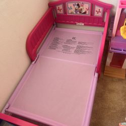 Minnie Mouse Toddler Bed W Mattress 