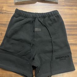 Essentials Shorts