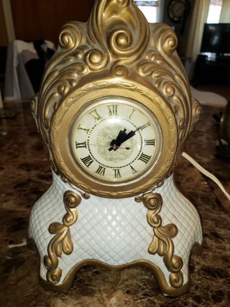 Antique Holland Mold Mantle clock