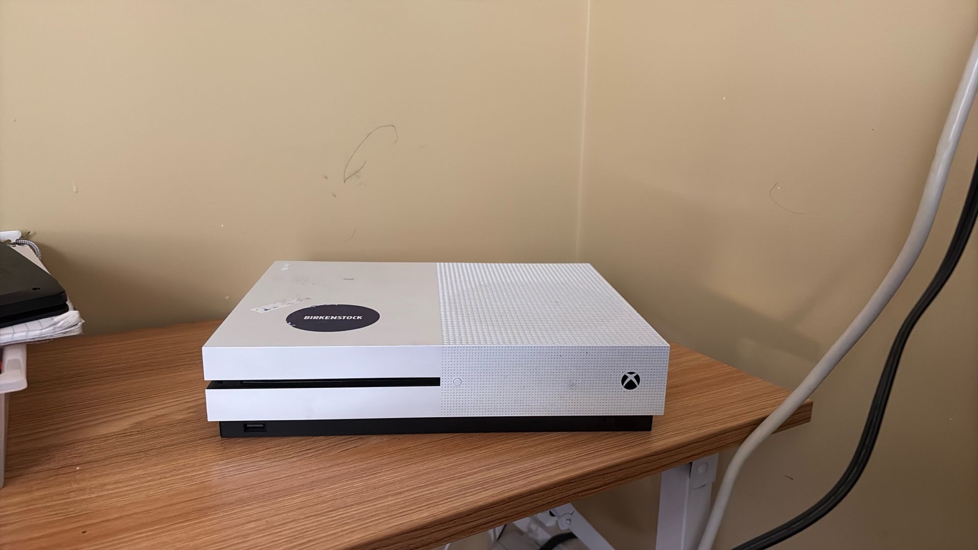 Xbox One S