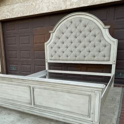 Beautiful King Size Bedroom Set 