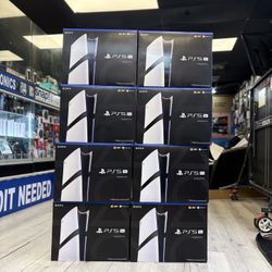 PlayStation 5 Pro (Bundles Available) (Take It Home In Payment/ llévatelo a casa en pagos)