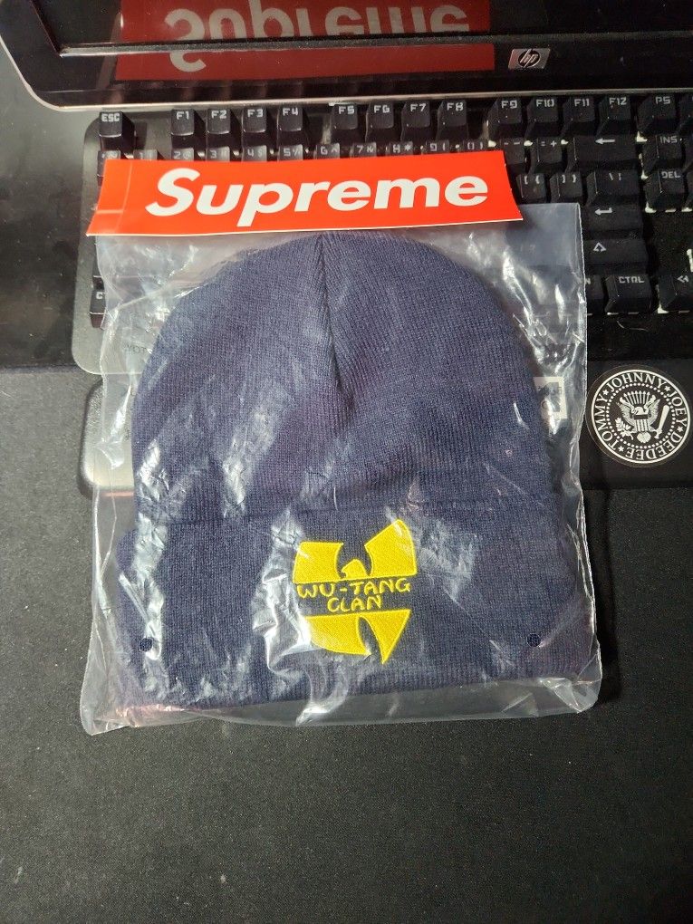 Supreme Beanie ‼️ 