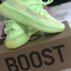 Yeezy store 350v2 gid