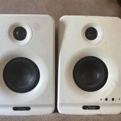 Speakers 