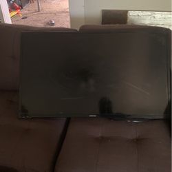 40 Inch Tv Insignia Great Condition 