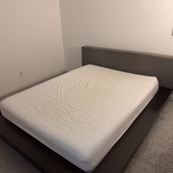 Classic brands Queen Size Mattress And low platform Bed