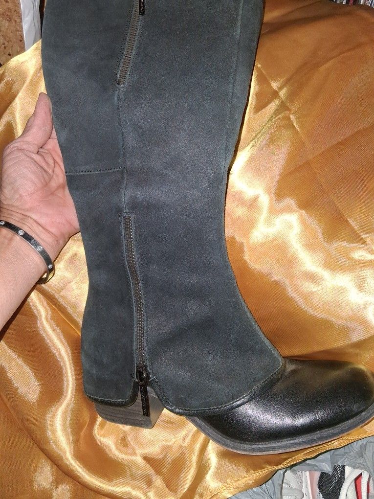 Great Condition Women's Boots Size 6 $40 on Sale