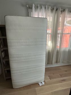 Twin Size White Quilted Mattress