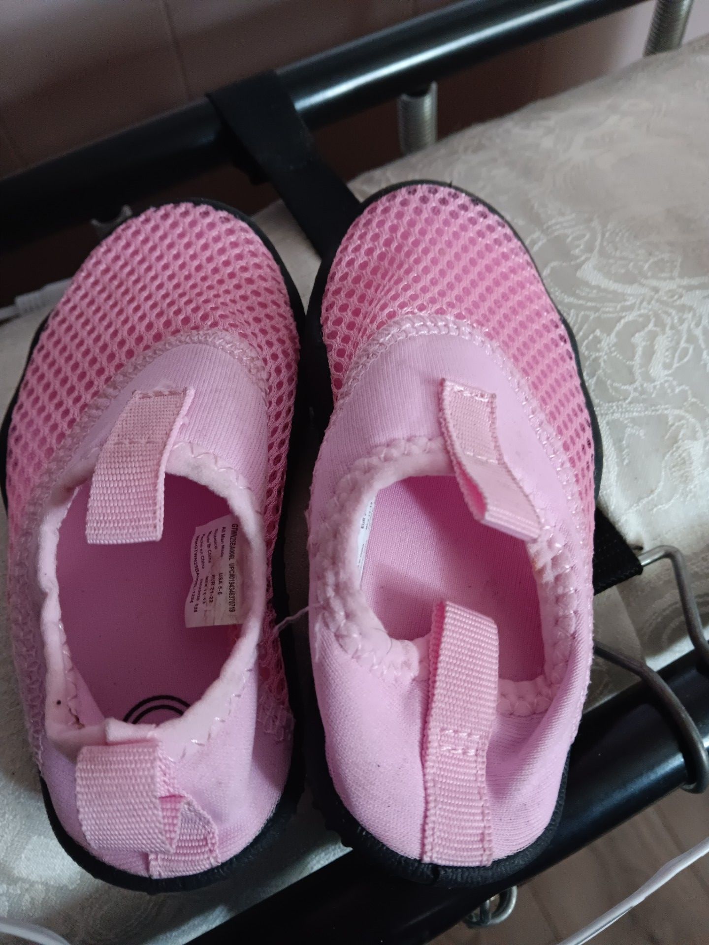 Zapatitos girl ๐ง playa side 5/6