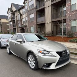 2016 Lexus IS