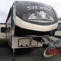  2017 Forest River Sierra 5th Wheel 