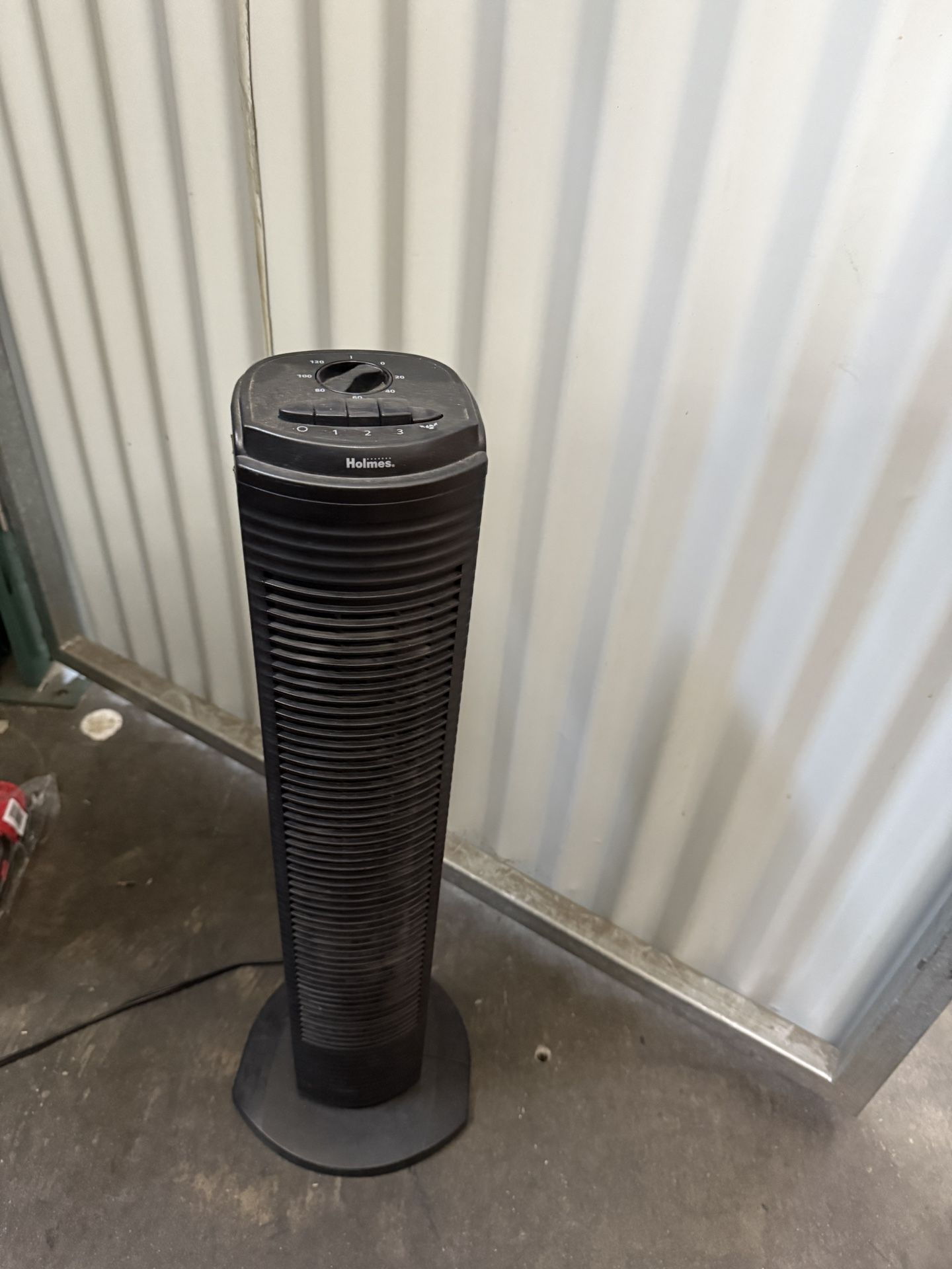 Holmes Oscillating Fan Tower