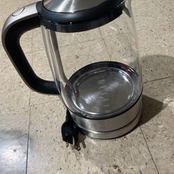 Breville The Crystal Clear 1800W Glass Tea Kettle 7 Cup / 1.7L