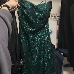 Green prom/homecoming dress size M
