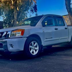 2011 Nissan Titan