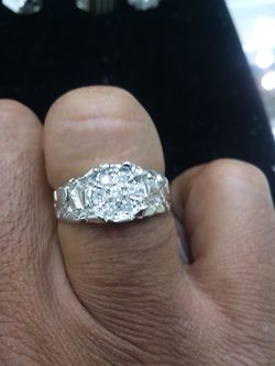 10k diamond ring 4.0 grams 0.25