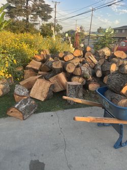 RED WOOD 🪵 LOGS $60 THE WHELL BARROW 