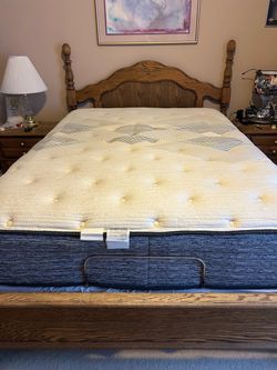 Queen headboard, footboard, adjustable base and mattress