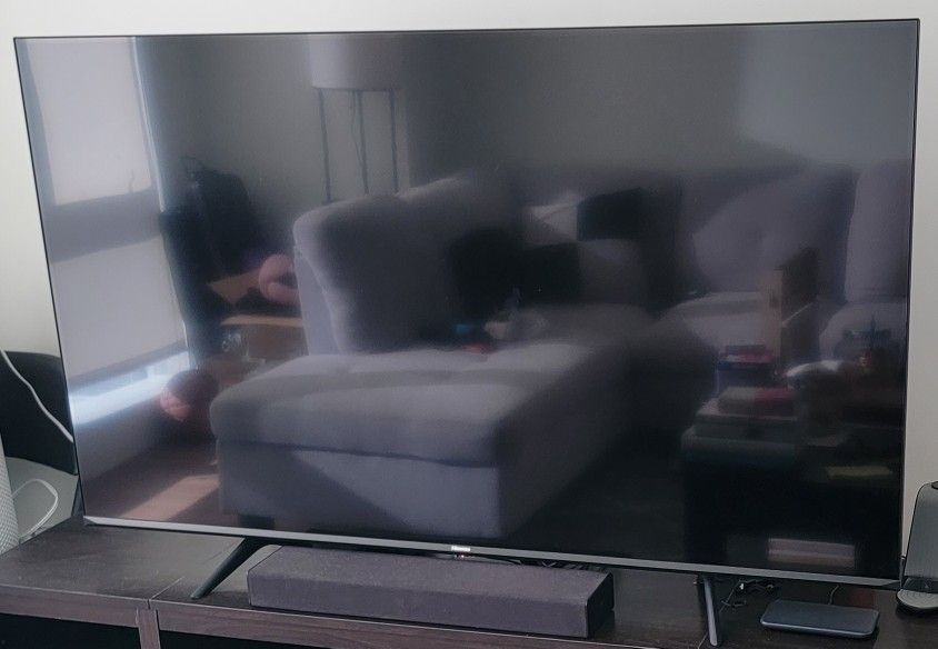 55 Inch Hisense TV