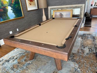 Canada Billiards Luxx Pool Table