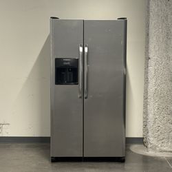 25 Cu Ft Frigidaire Refrigerator Freezer Delivery Available 